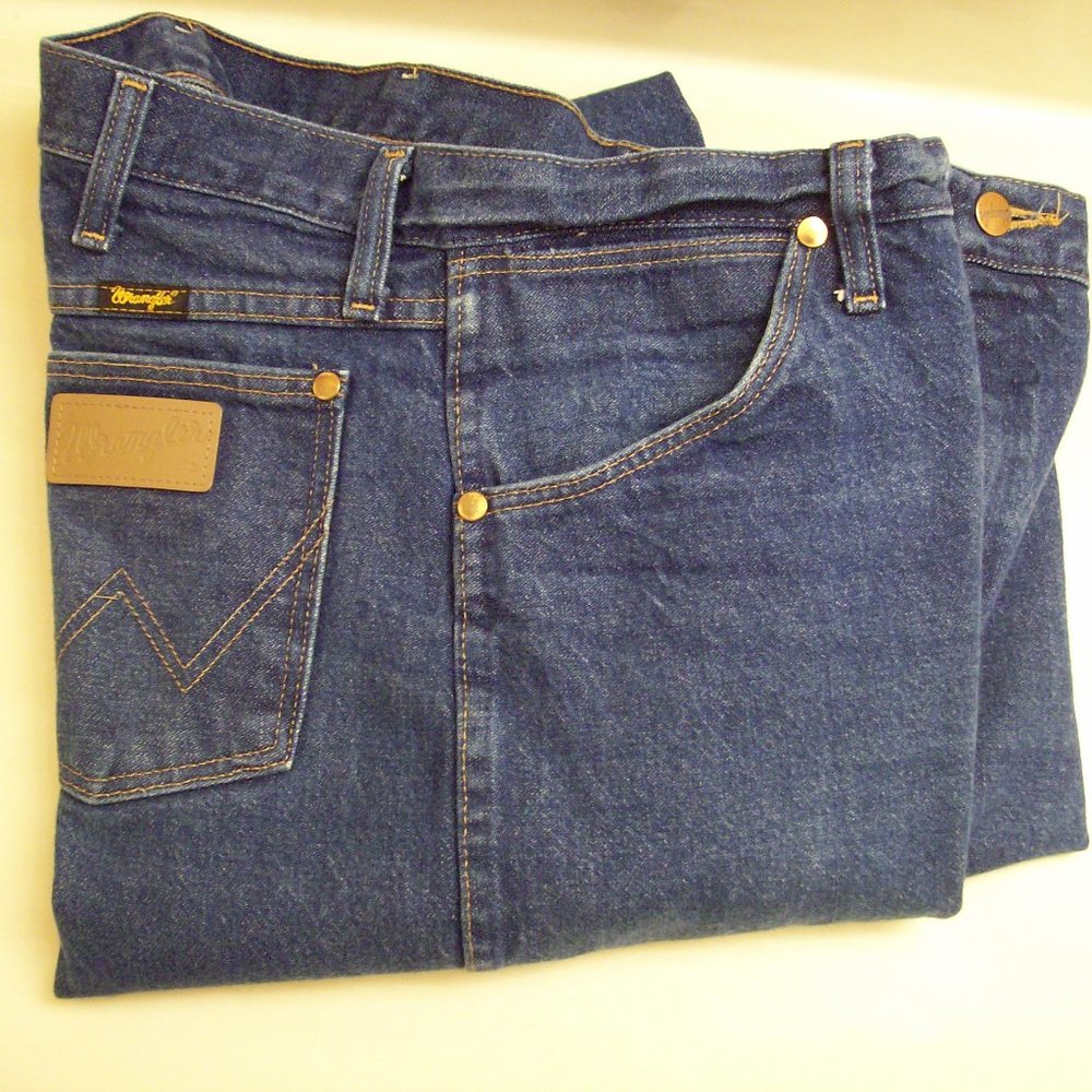 Men's Wrangler 36 x 34 Jeans 13MWZ